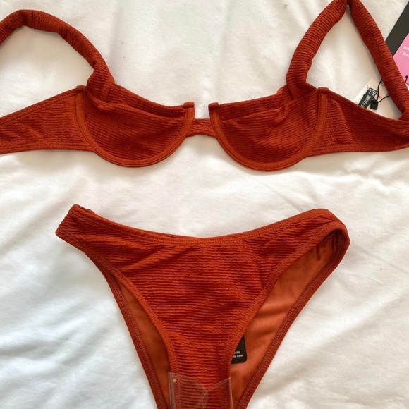 Pretty Little Thing Orange Bikini Size 2 - Picture 1 of 3